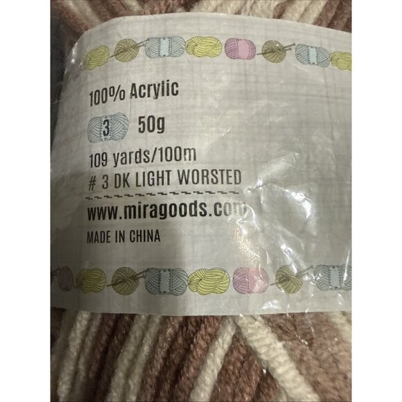 Mira Handcrafts 4 skeins of yarn 2 crochet hooks 40 Berry Pins Opened Bag New - Picture 9 of 13